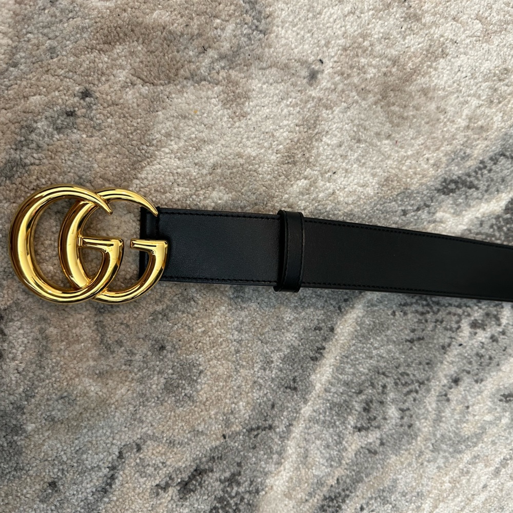 Like new Gucci belt! 100% authentic! Barely worn!